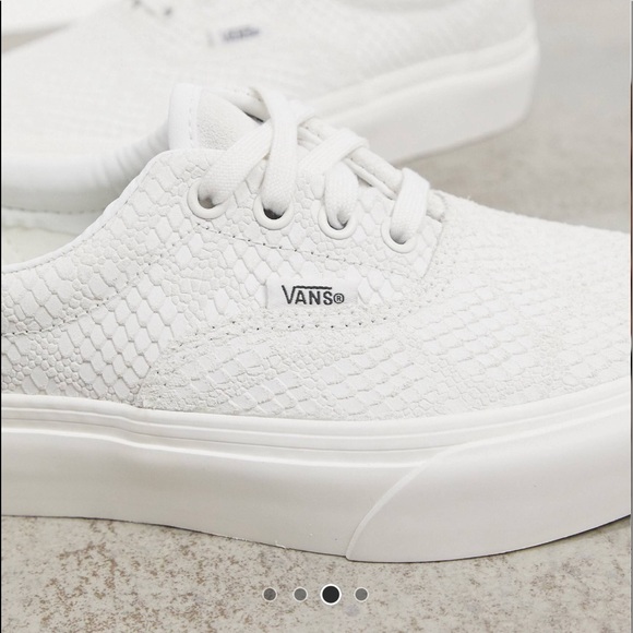 Vans Era Platform Animal Emboss Sneakers - Picture 3 of 4